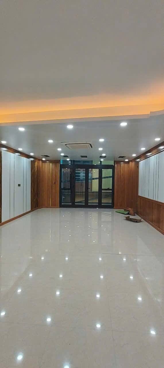 Bán nhà phố Thái Hà, Đống Đa - 123m², 7 tầng, MT 5.4m - Giá 47 tỷ