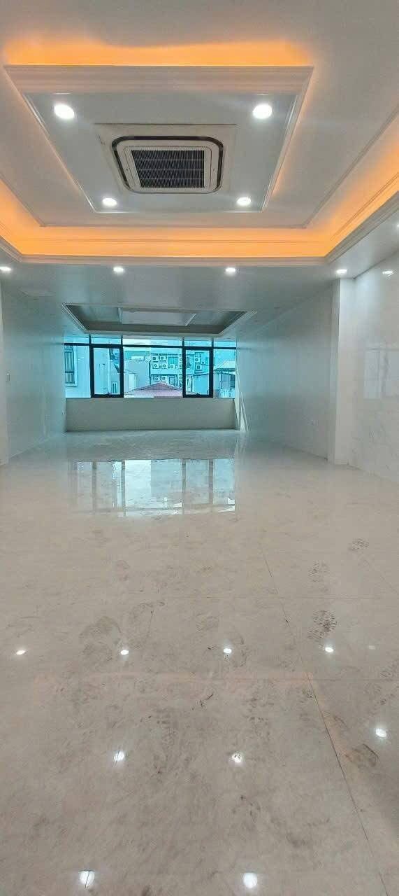 Bán nhà phố Thái Hà, Đống Đa - 123m², 7 tầng, MT 5.4m - Giá 47 tỷ