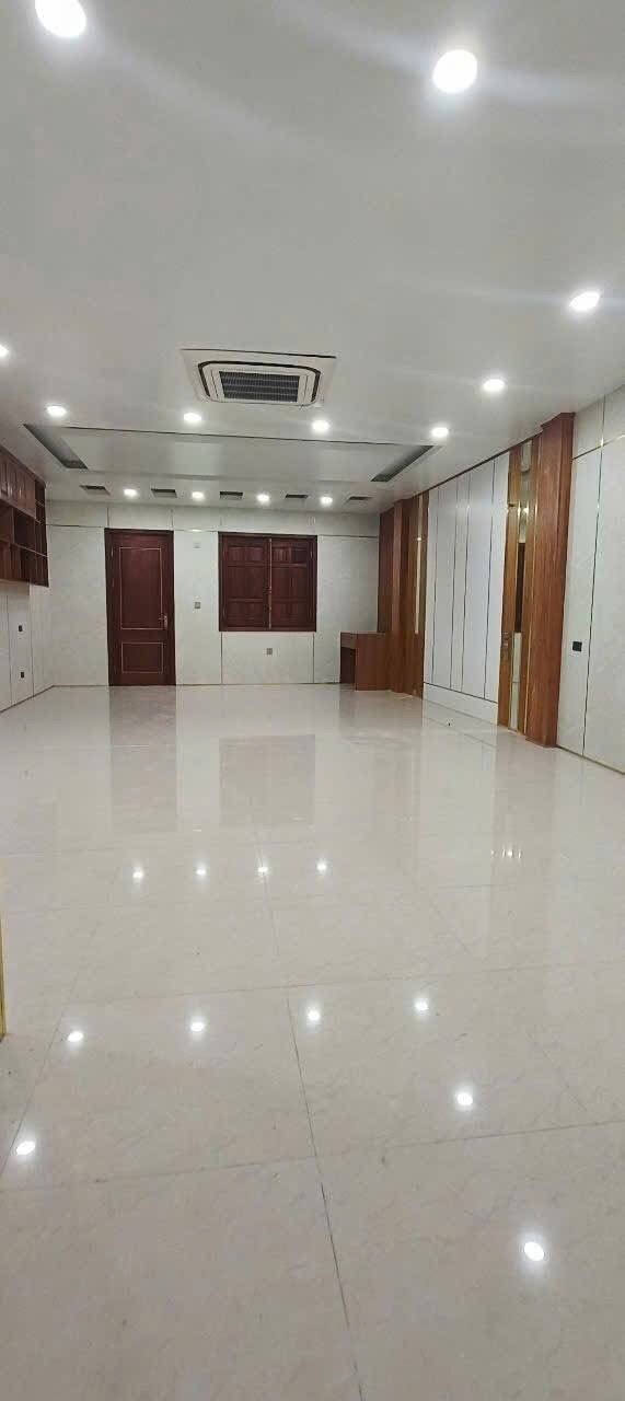 Bán nhà phố Thái Hà, Đống Đa - 123m², 7 tầng, MT 5.4m - Giá 47 tỷ