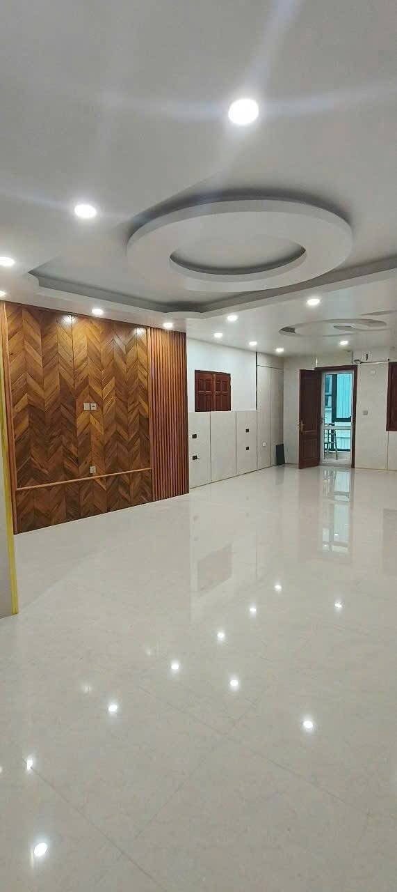 Bán nhà phố Thái Hà, Đống Đa - 123m², 7 tầng, MT 5.4m - Giá 47 tỷ