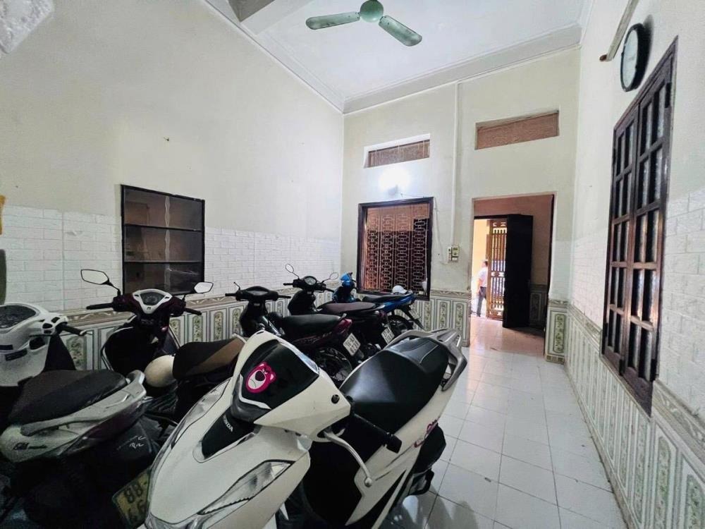Bán nhà phố Vương Thừa Vũ, Thanh Xuân - 60m2, 3 Tầng, Giá 16.5 Tỷ