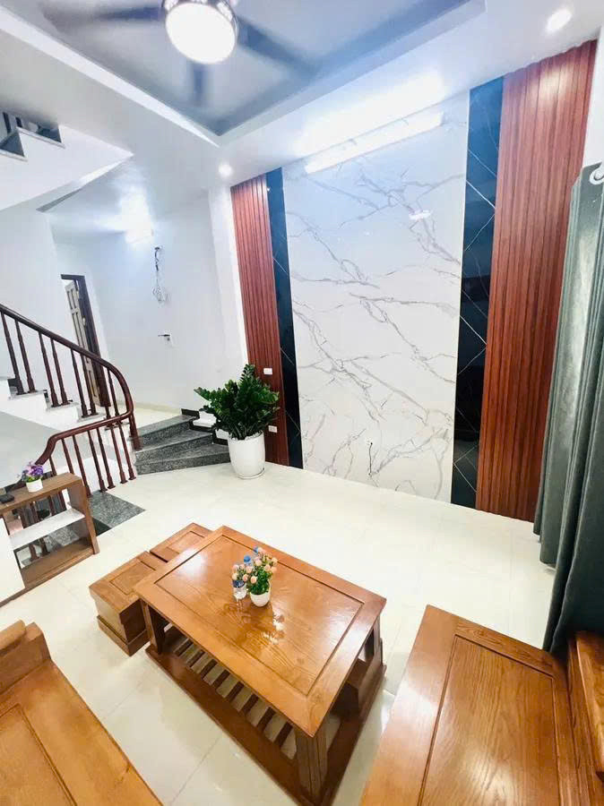 BÁN NHÀ HÒA BÌNH - YÊN NGHĨA - HÀ ĐÔNG 35M2 X 4 TẦNG  - Ô TÔ ĐỖ SÁT NHÀ - NHÀ MỚI VỀ Ở LUÔN - GIÁ