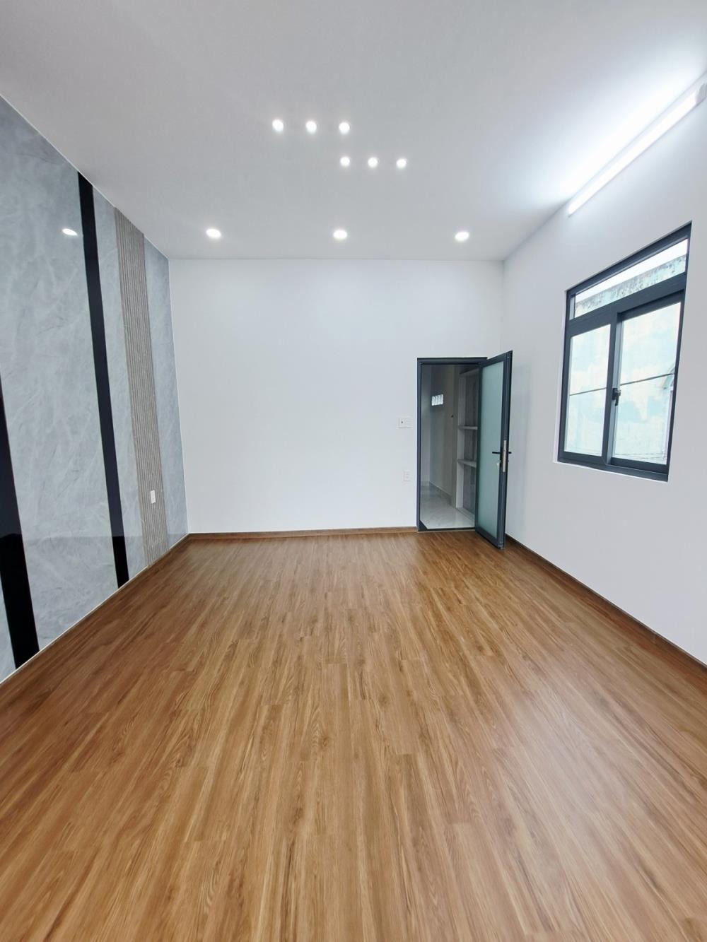 Mặt Tiền Kinh Doanh Ngon - 54m2, 2 Tầng Mới Đẹp - Giá Chỉ 6 tỷ