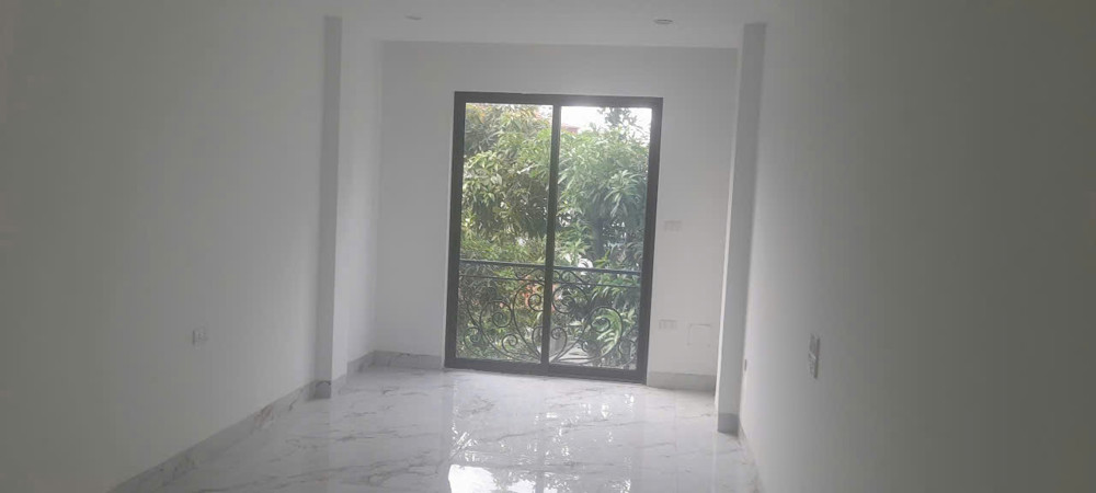 GIÁ TỐT - CHÍNH CHỦ Cần Bán Nhanh Căn Nhà Tại Đường Bát Khối, Long Biên, Hà Nội - MIỄN TRUNG GIAN