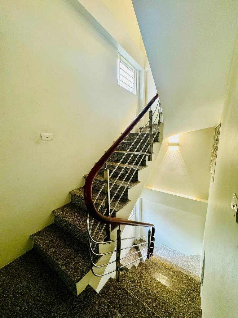 Nhà Mới 5 Tầng, 30m2, Trần Phú, Văn Quán, Hà Đông - Giá 5.6 Tỷ