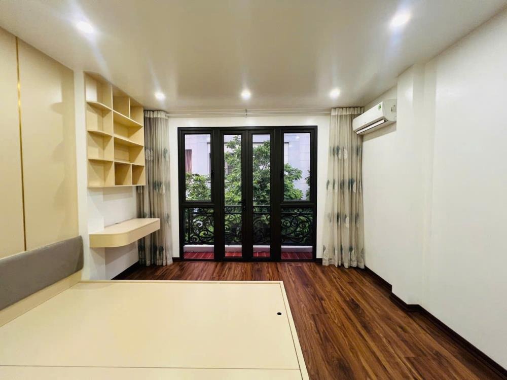 Siêu phẩm 6 tầng Hà Đông: Vị trí kinh doanh, thang máy nhập khẩu, nội thất cao cấp