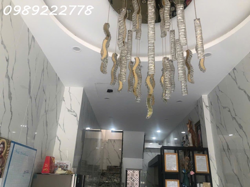 Cho thuê nguyên căn mặt tiền Trường Sa - 3.5X14M -  5 tầng mới 100% -  Giá 35tr 
+ Phù hợp làm vp