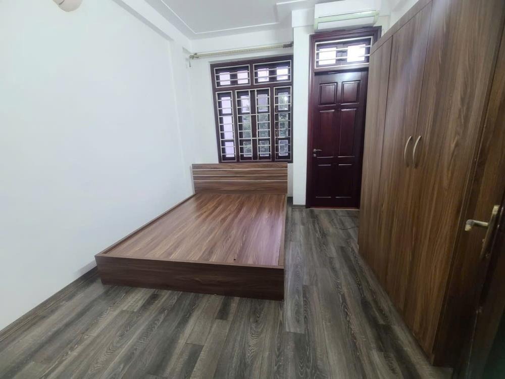 Bán nhà phố Lê Văn Lương 37m2, 5 tầng, 8.8 tỷ - Ngõ ô tô, tiện ích đầy đủ