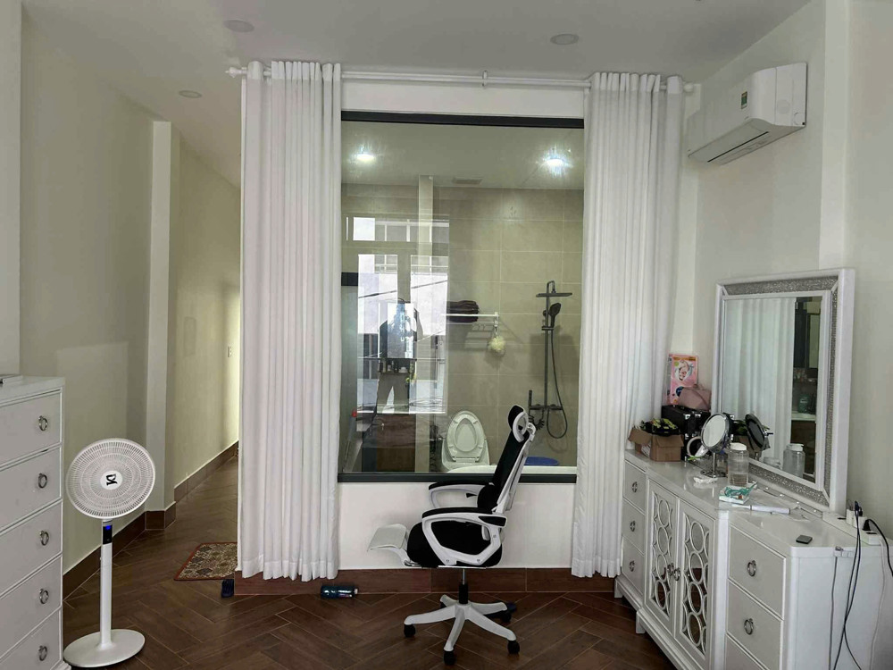 Chính Chủ Bán HXH Lê Thị Bạch Cát, P.11, Q.11: 4.15x20m, Giá Tốt Nhất Khu Vực, 11.5 tỷ