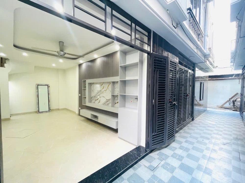 Bán nhà Đại Mỗ, Nam Từ Liêm - 33m2, 5 tầng, 6 tỷ - Vị trí đẹp, pháp lý chuẩn