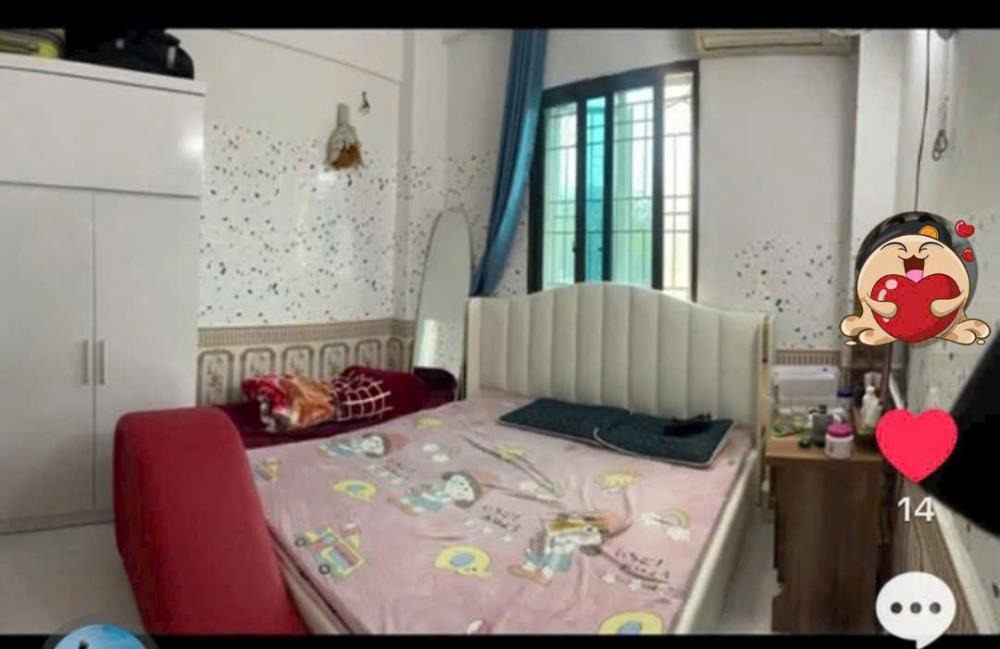 Bán Căn Hộ 2 Ngủ Tây Hồ - Giá 3.2 Tỷ - Sổ Đỏ - Vị Trí Đắc Địa