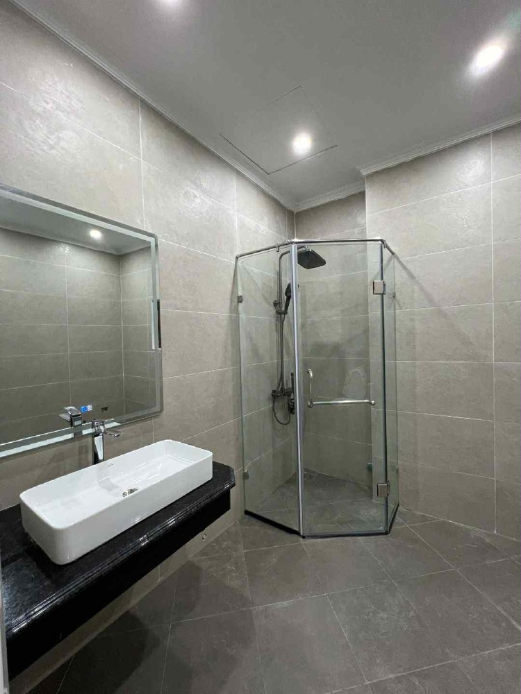 Bán nhà Trương Định, quận Hoàng Mai 45m, nhà mới, ngõ thông ô tô, gần phố, kinh doanh nhỏ