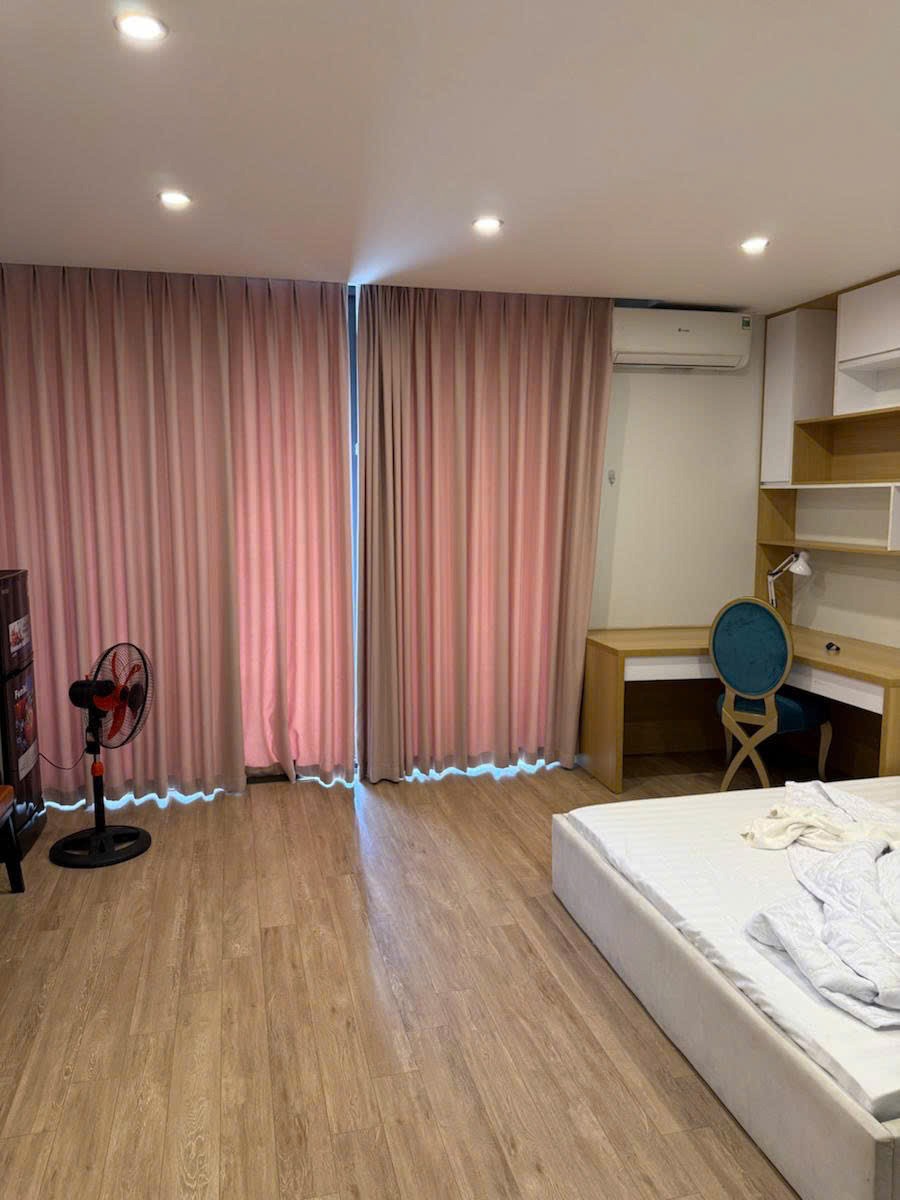 Bán tòa nhà mặt phố Đường Láng 50m2, 8 tầng, mặt tiền 5m - Giá 36 tỷ