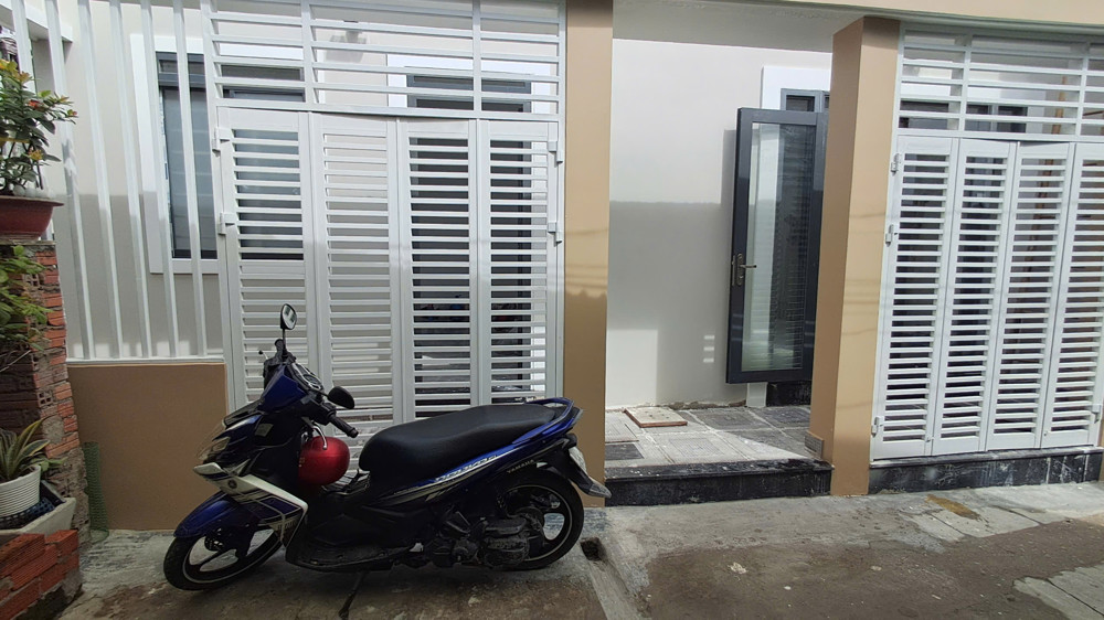 Bán Trệt Lầu Mới Xây Hẻm Ba Gác Đường Dương Văn Cam Phường Linh Tây Thành Phố Thủ Đức