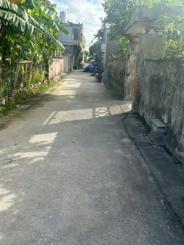 1.8x tỷ 109m2 Kỳ Sơn Kiến Thụy Zalo 0567222555