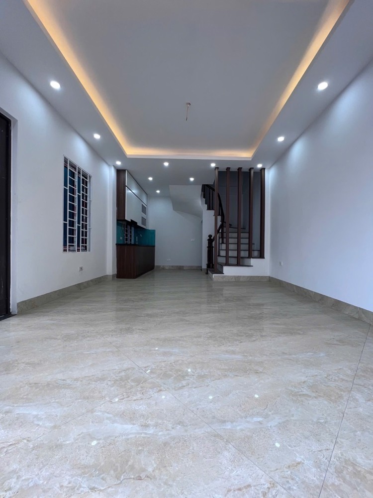 Siêu phẩm  hơn 5 tỷ xíu nhà đẹp Liên Mạc 35m, 4 tầng Ô TÔ đỗ cổng tiện ích ngập tràn