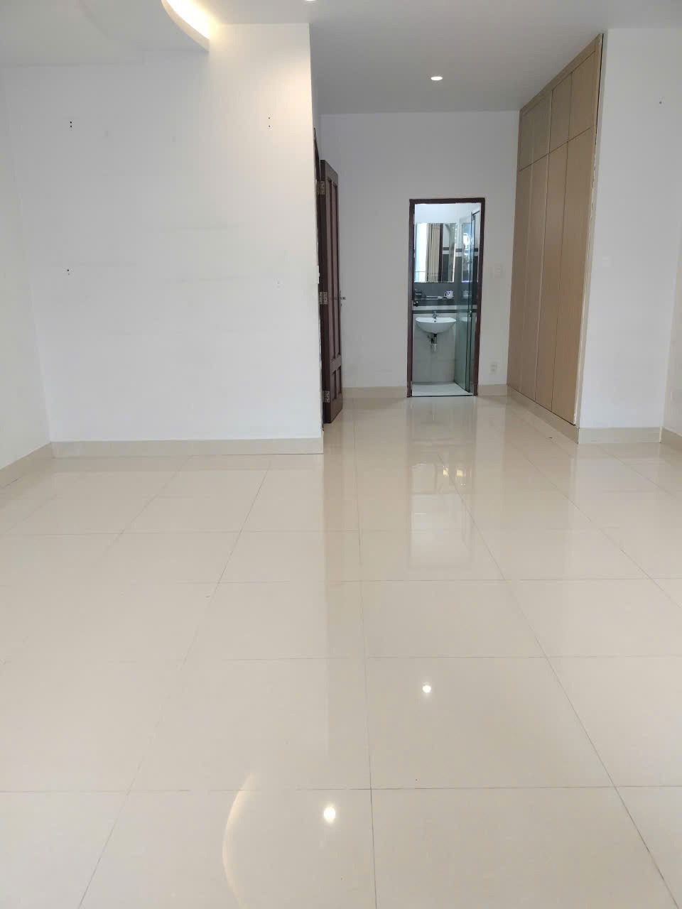 Bán nhà 4 tầng Bình Tân - 5m x 10m - Vị trí đắc địa, giá tốt