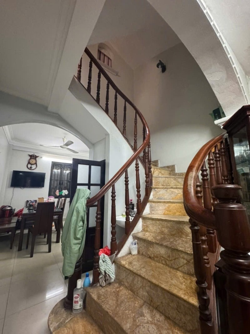 Bán nhà lô góc 4 tầng, 43m² - Lê Thanh Nghị, Hai Bà Trưng - 10.8 tỷ