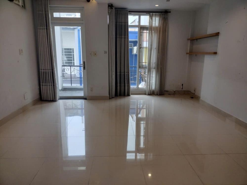 Bán nhà 4 tầng Bình Tân - 5m x 10m - Vị trí đắc địa, giá tốt