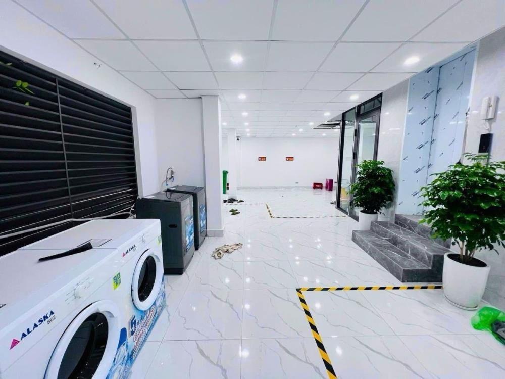 Bán CCMN 6 Tầng, Thang Máy, 21 Phòng Khép Kín - Dòng Tiền 120Tr/Tháng Tại Cầu Giấy