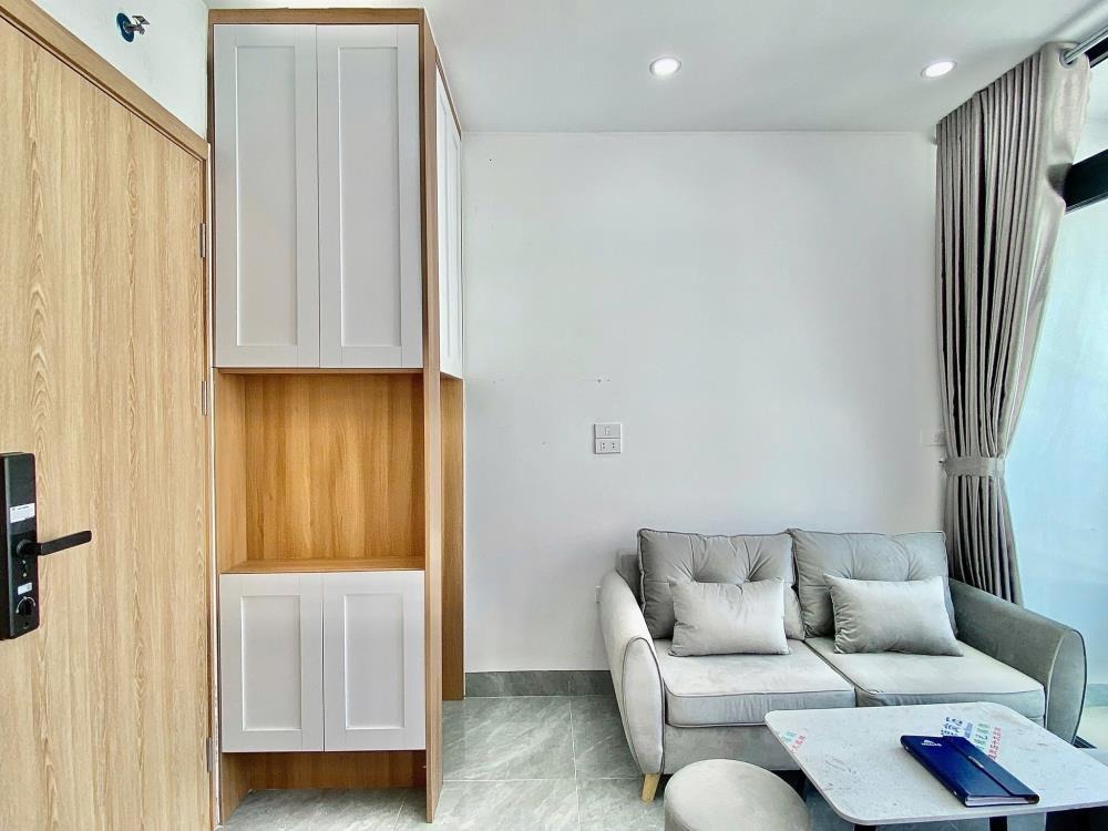 Bán CCMN Mặt Tiền Cầu Giấy - Doanh Thu 105 Triệu/Tháng