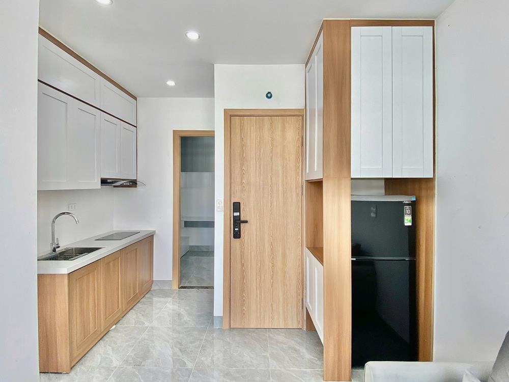 Bán CCMN Mặt Tiền Cầu Giấy - Doanh Thu 105 Triệu/Tháng