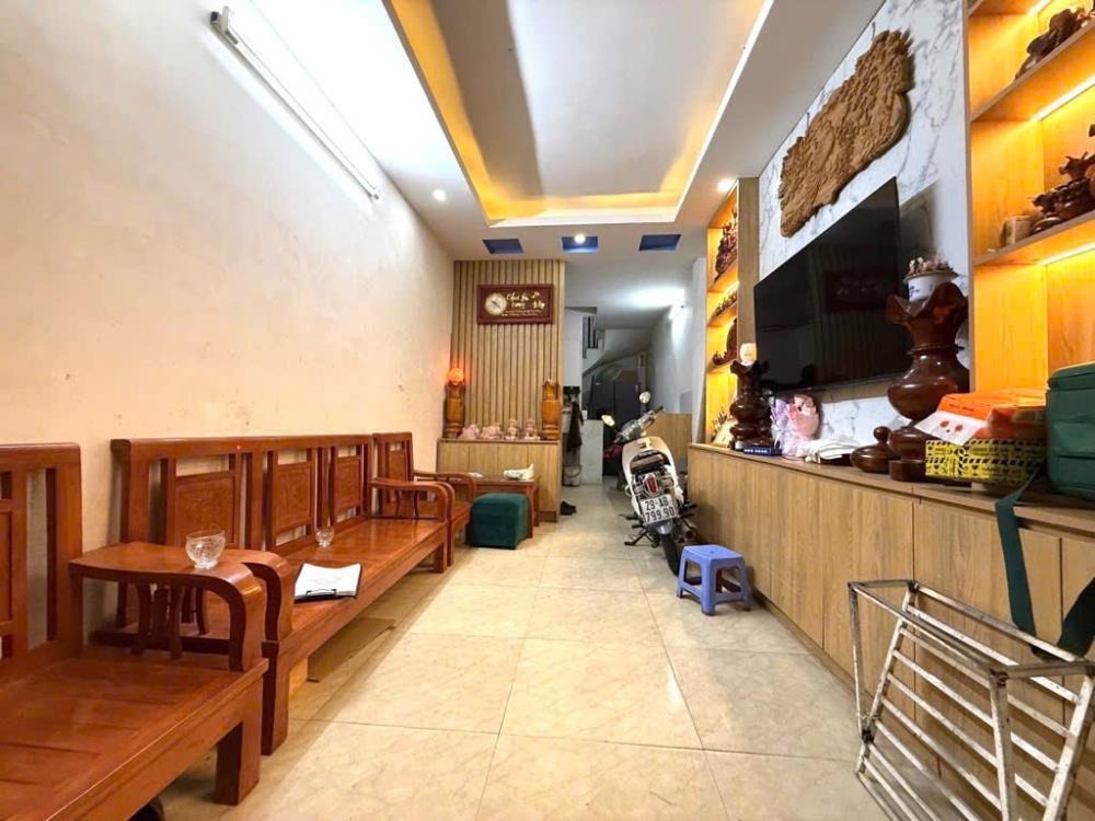 Bán nhà Hoa Bằng, Cầu Giấy - 35m², 5 Tầng, Giá 6.8 Tỷ