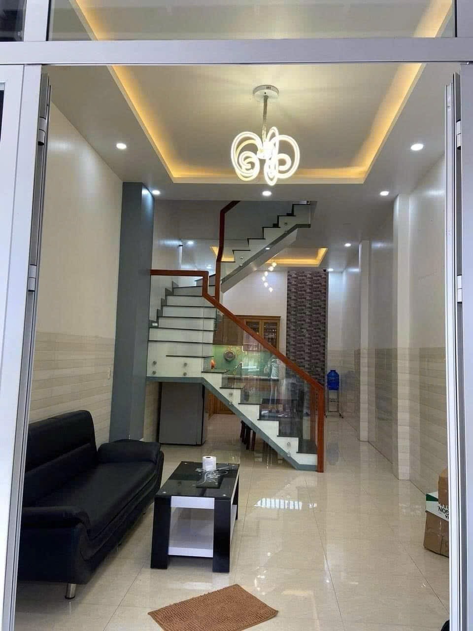 Nhượng Gấp Nhà Đẹp 50m2, Hẻm Xe Hơi, Tạ Quang Bửu, Quận 8 - Giá 2.35 Tỷ