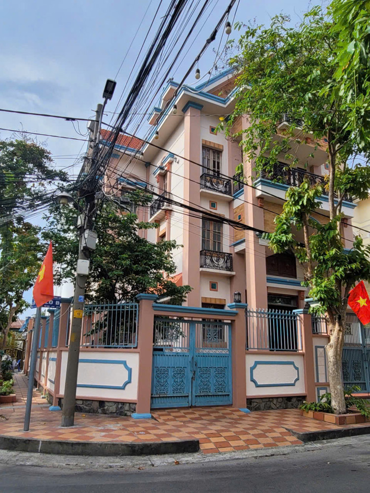 Biệt thự góc siêu vip khu bộ công an quận 7 , 39 tỷ !!!!!!!!!