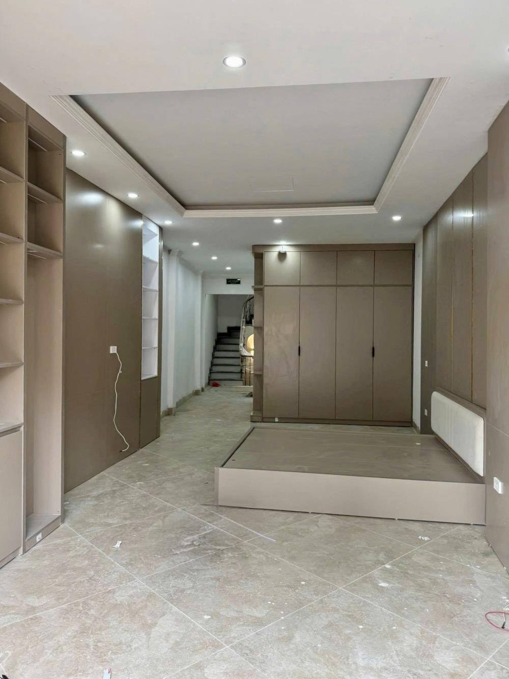 Bán Nhà Phố Kim Đồng 70m² - 6 Tầng, Thang Máy, Ô Tô Tránh - Giá Tốt