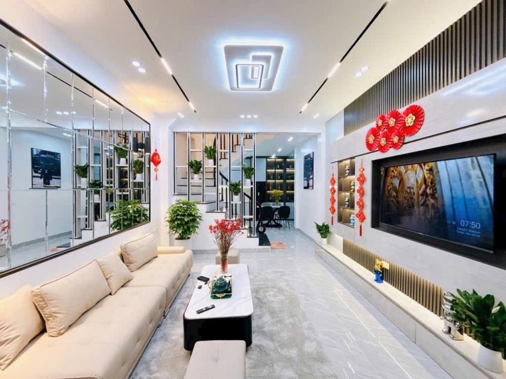 Nhà phố Xuân Thủy 39-42m2, 4 tầng, Sổ đỏ đẹp - Giá 10.6 tỷ