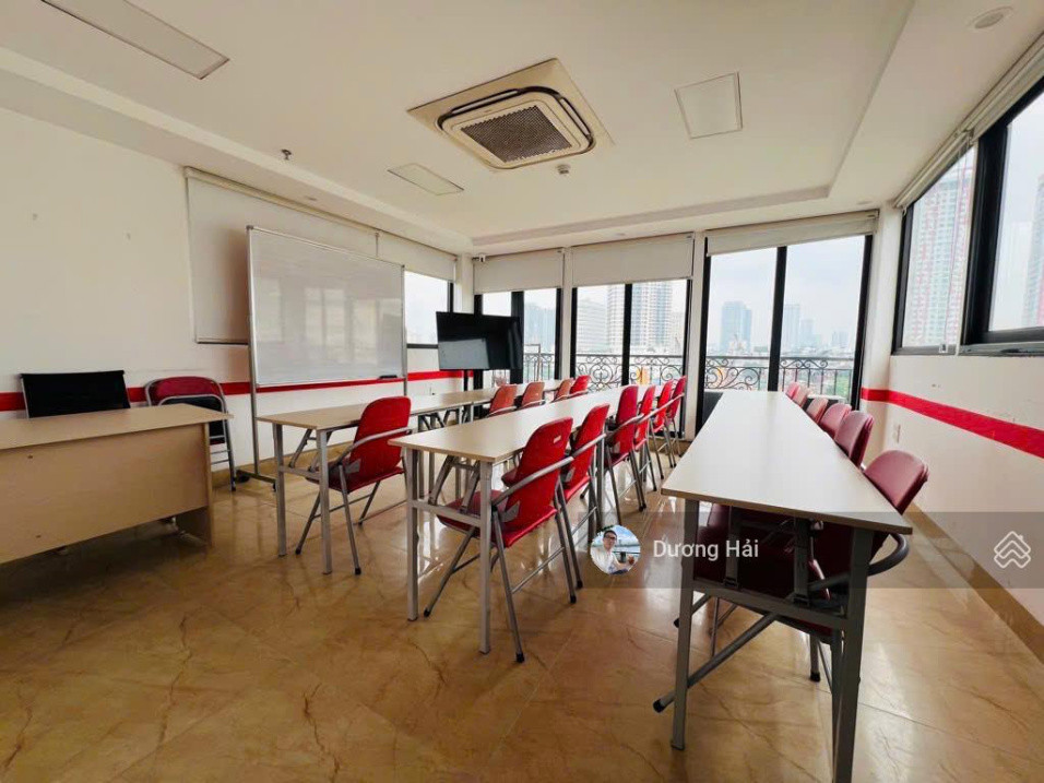 Bán nhà mặt phố Nguyễn Khang - 95m * 8Tầng Thang Máy Vỉa hè View Sông Tô Lịch Thơ Mộng KDVP