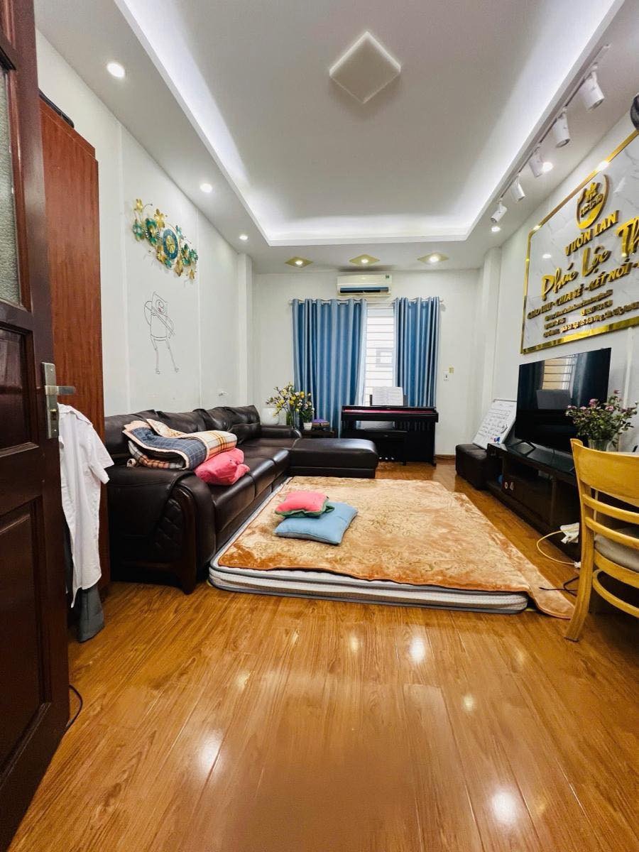 Bán nhà Cầu Giấy 32m2, 6 tầng, Ngõ Thông, 10.6 tỷ - Vị trí đắc địa, kinh doanh tốt
