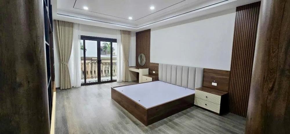 Bán Nhà Phân Lô Tân Mai 49m² 7 Tầng Thang Máy, Ô Tô Vào Nhà
