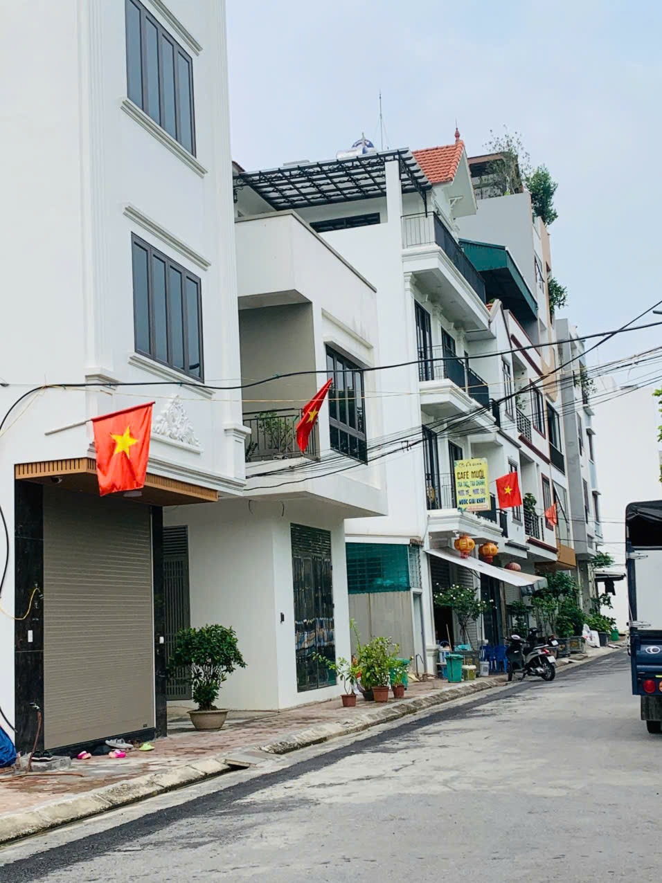 Bán Gấp Nhà Phân Lô Trương Định, Hoàng Mai - Ô Tô Vào Nhà, 5 Tầng, Pháp Lý Chuẩn