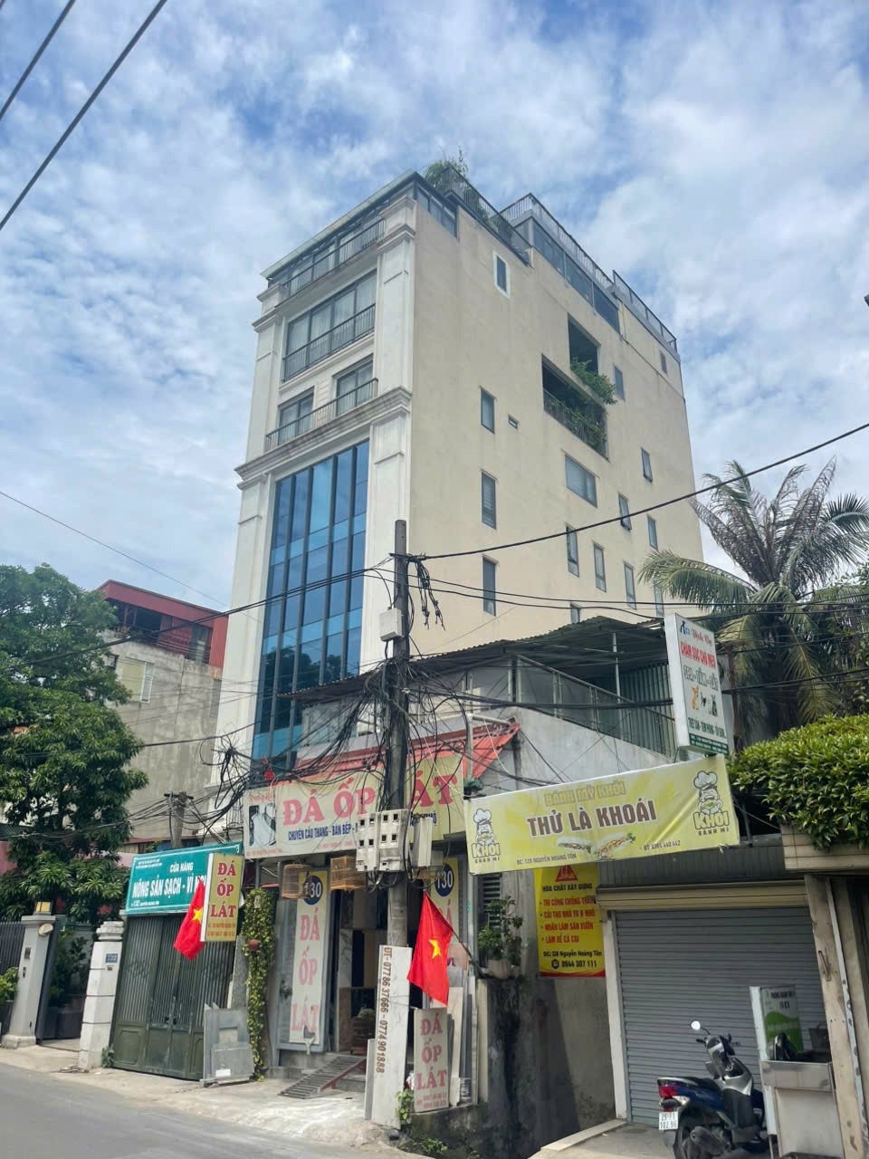 Cho Thuê Building 10 Tầng, Thang Máy Cao Cấp - Nguyễn Hoàng Tôn, Ciputra