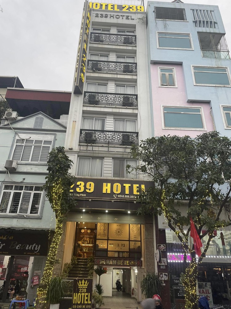Siêu phẩm Khách sạn 7 tầng Vũ Tông Phan TX 115m2 cho thuê 100tr giá 55 tỷ view sông Tô Lịch xanh