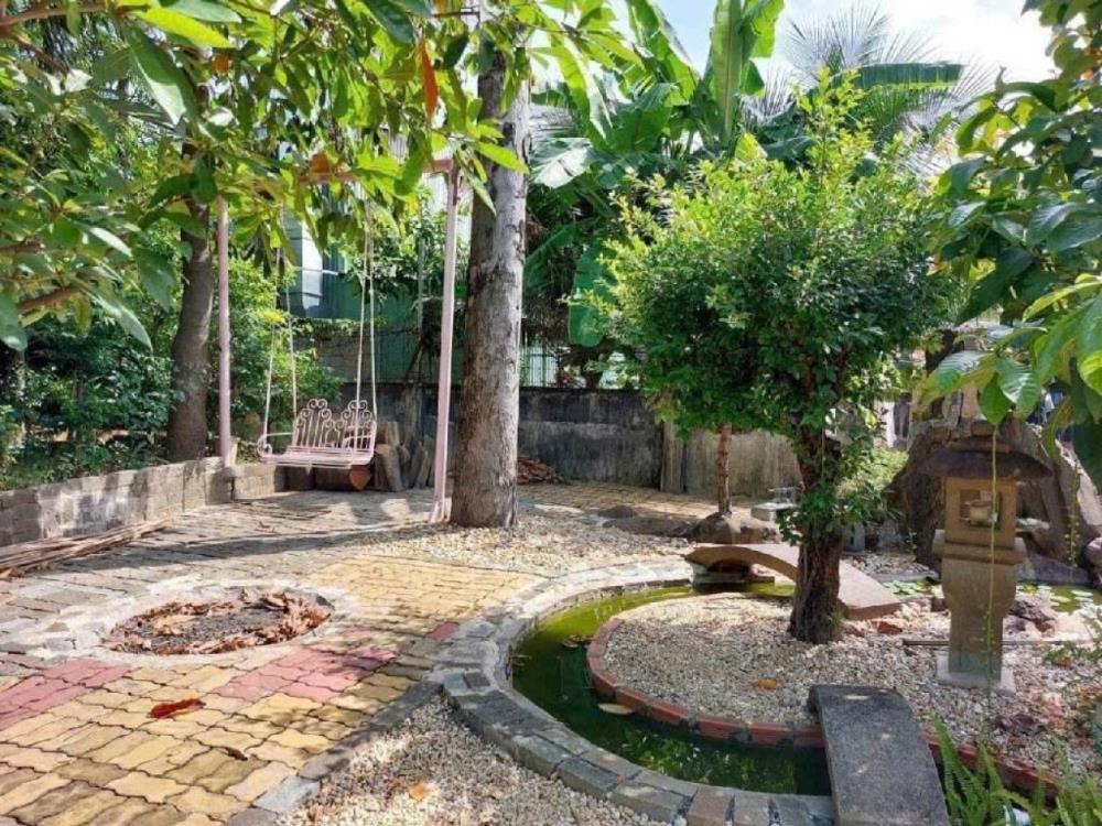 Bán Đất Tặng Nhà 703m2, SHR Vuông Vị Trí Đắc Địa Hà Huy Giáp, Quận 12 - Giá Sốc!
