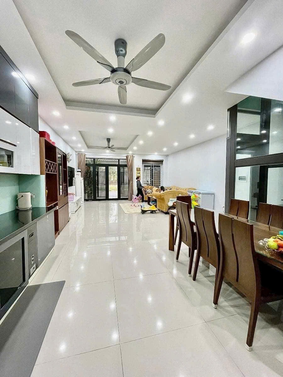 Liền Kề Xuân Phương Nam Từ Liêm: Giá Tốt, View Công Viên, Thang Máy, 2 Thoáng