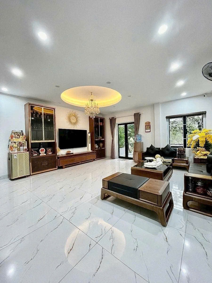 Liền Kề Xuân Phương Nam Từ Liêm: Giá Tốt, View Công Viên, Thang Máy, 2 Thoáng