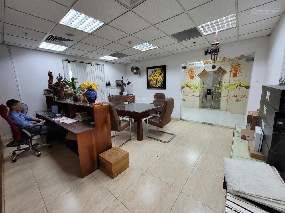 Cho thuê sàn văn phòng tòa D2 Giảng Võ, Ba Đình - Diện tích linh hoạt, Full Nội Thất