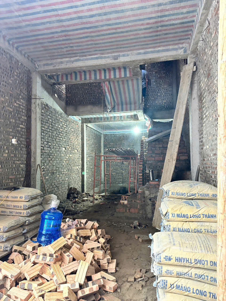 Hiếm , Nhà Xây 3,5 Tầng, Giá Đầu Tư 43m2 5tỷ4