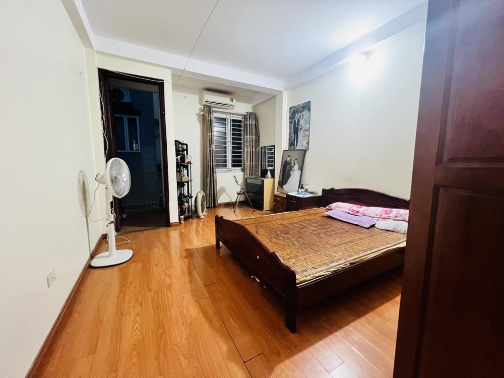 Bán nhà Xuân Đỉnh 43m2, 5 tầng, thang máy, ô tô vào nhà, giá 10.2 tỷ