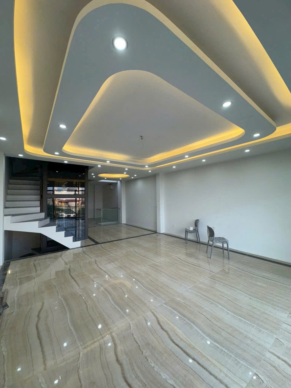 Cho Thuê Nhà 90m2, 4 Tầng, Khu Phân Lô Thượng Thanh, Long Biên - Giá 27tr/Tháng