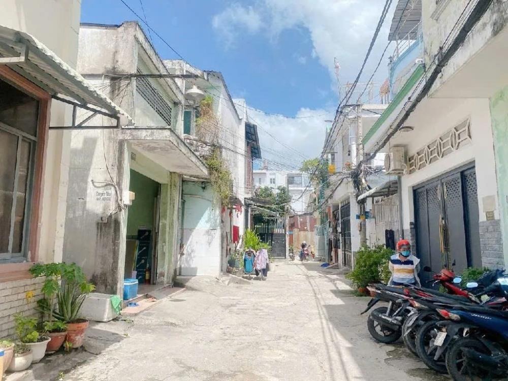 Bán nhà hẻm Trường Chinh, Tây Thạnh, Tân Phú - 70m2, 2 Tầng, Giá 5.8 Tỷ