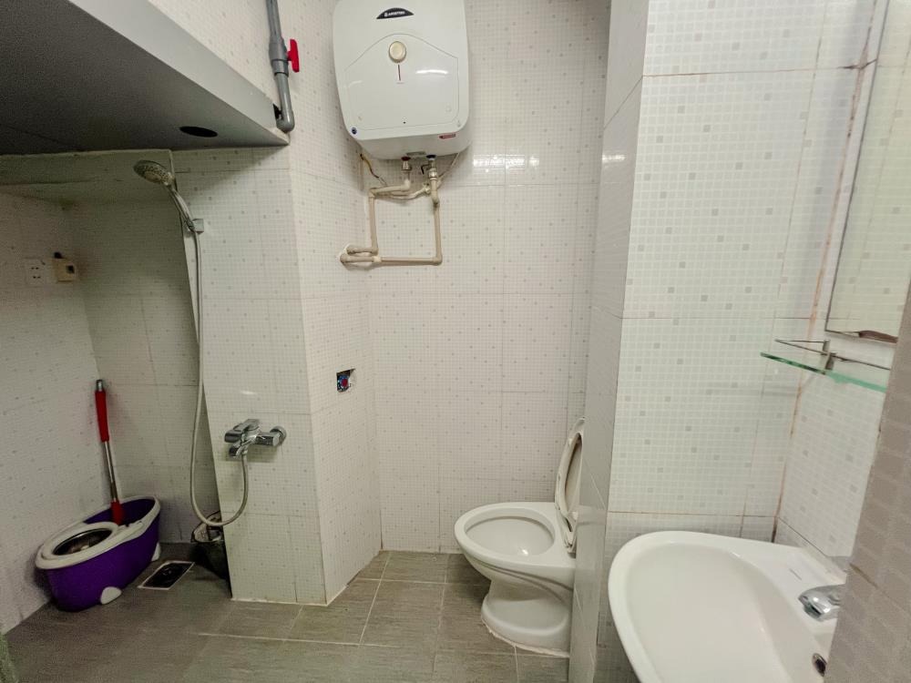 Bán Căn Hộ Tập Thể Ba Đình - 4.3 Tỷ - Vị Trí Đẹp, Ô Tô Đỗ Cận Cửa