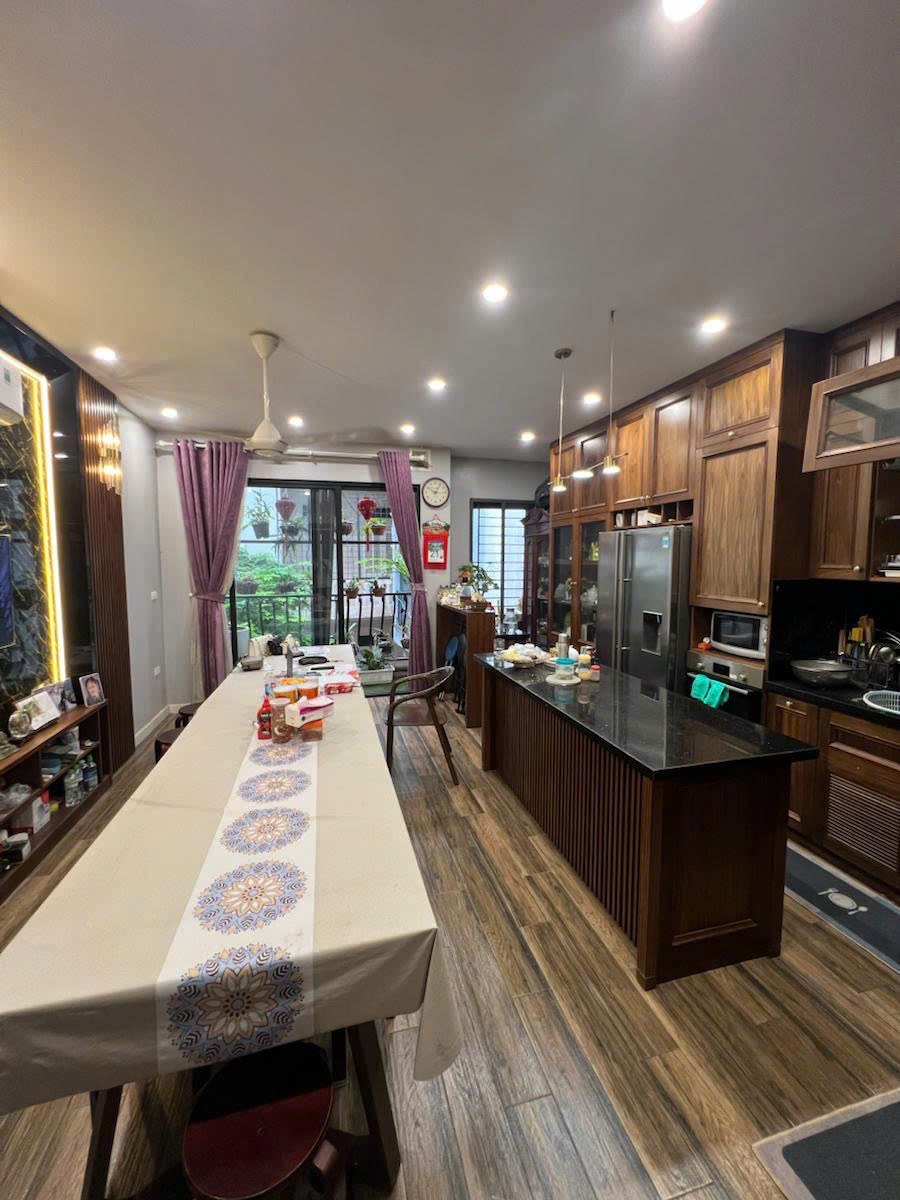 Bán nhà mặt phố Hồ Văn Chương - 62m2, 7 Tầng, Dòng Tiền 60Tr/Tháng