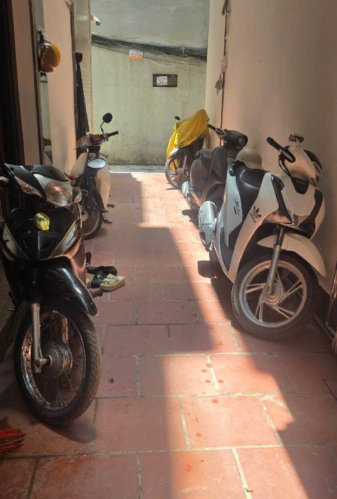 Bán nhà đẹp Hoàng Hoa Thám, Ba Đình - 7 tầng, thang máy, 8.6 tỷ