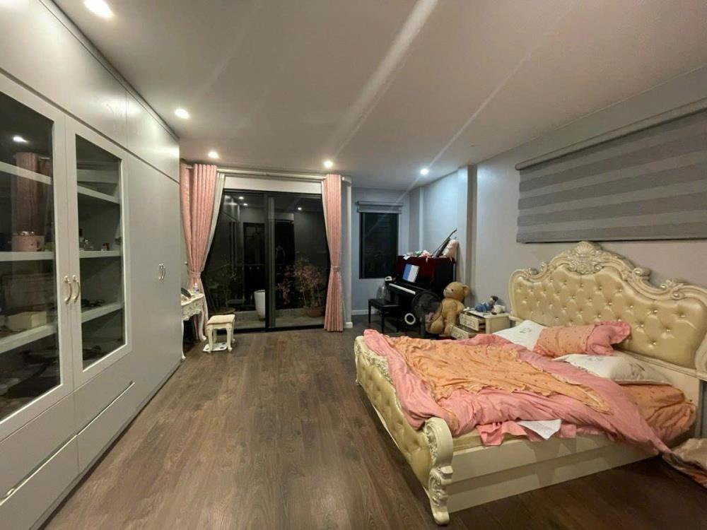 Nhà Mặt Phố Hồ Văn Chương 62m2, 7 Tầng, Dòng Tiền Ổn Định 60tr/Tháng | Đống Đa