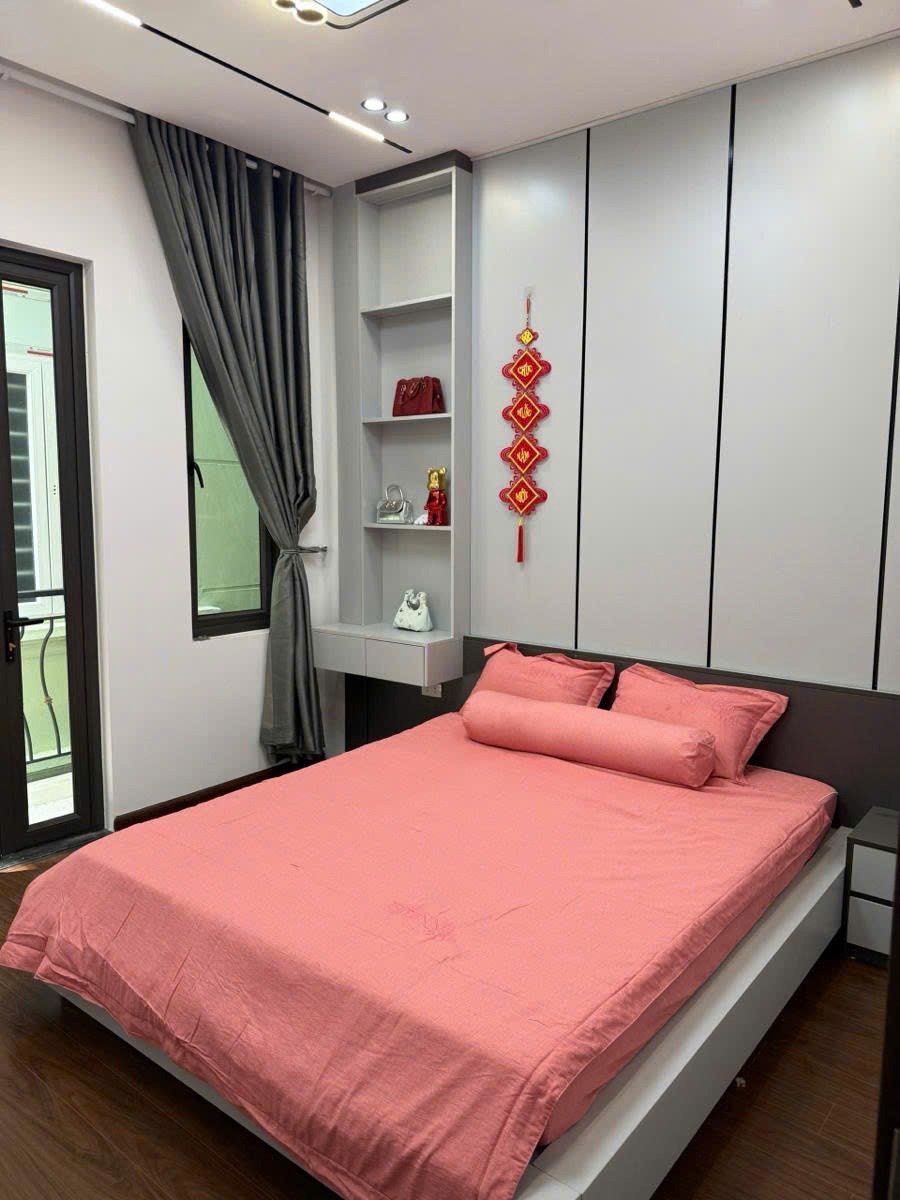 Nhà Mặt Phố Đặng Tiến Đông - 58m2 - 7 Tầng - Vị Trí Đắc Địa